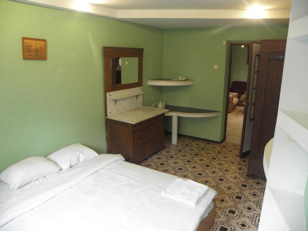 Apartament Erfolg 6 Daugavpils Exteriör bild